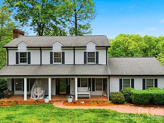 4th image of 6 Woodland Cir