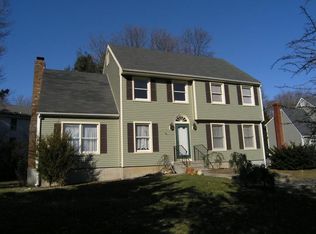 11 Michelle Ln, Guilford, CT 06437