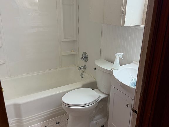 2nd image of 110 Boone St