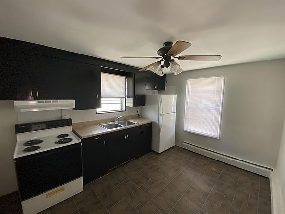 4th image of 300-304 W Walnut St #12