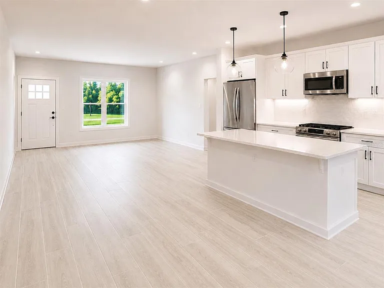 11081 SW 107th Pl — Photo 4