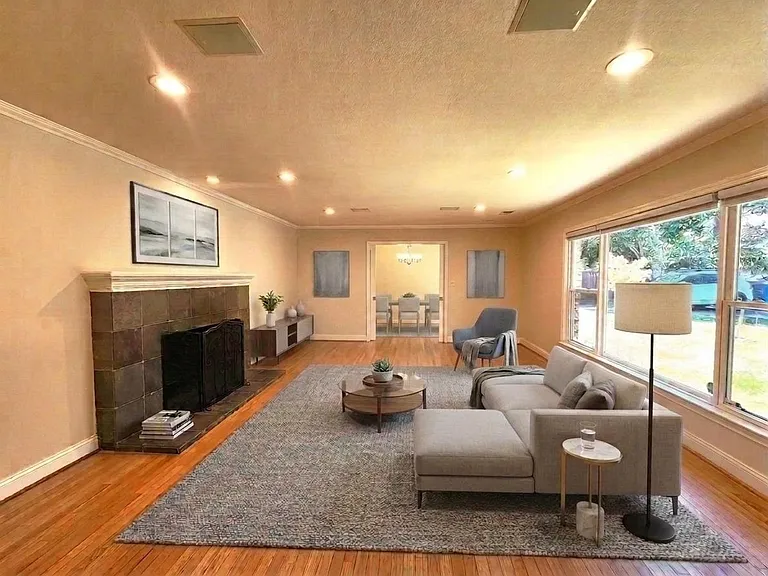 1401 Ralston Ave — Photo 3