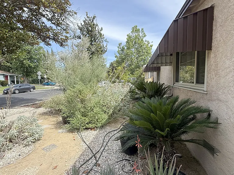 6243 Blucher Ave — Photo 6
