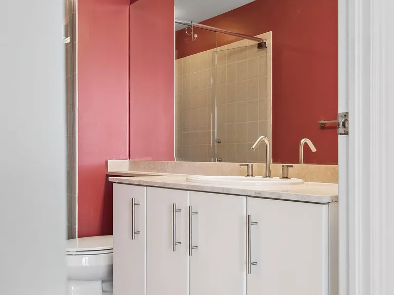 16 Yonge St #3808 — Photo 31