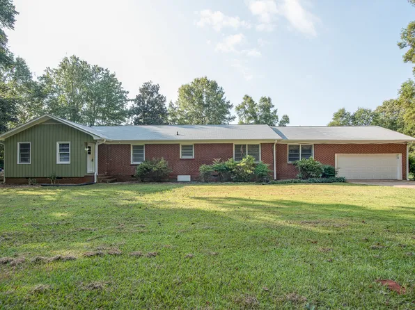 8001 Irwin Rd, Charlotte, NC 28215