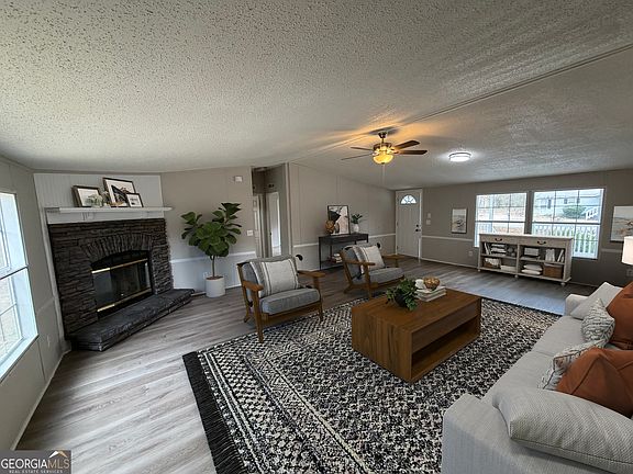 2nd image of 643 Pine Cone Rd