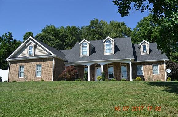 1st image of 20387 Delano Dr