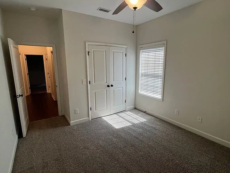 660 Valley Stream Dr — Photo 23