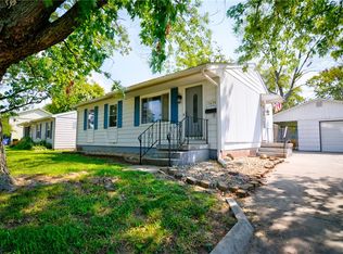 2434 Quail Dr, Decatur, IL 62521