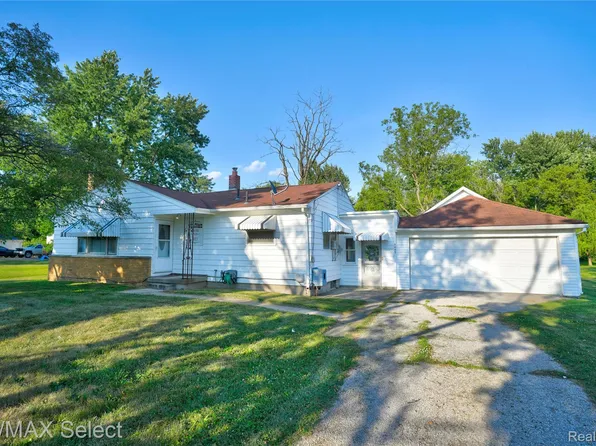 7449 Jennings Rd, Swartz Creek, MI 48473