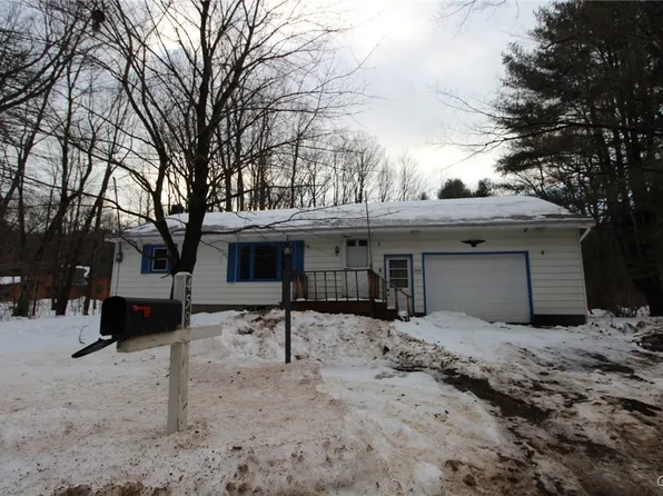 459 French St, Parish, NY 13131