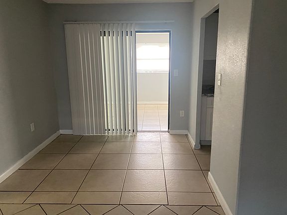 4th image of 22135 Laramore Ave