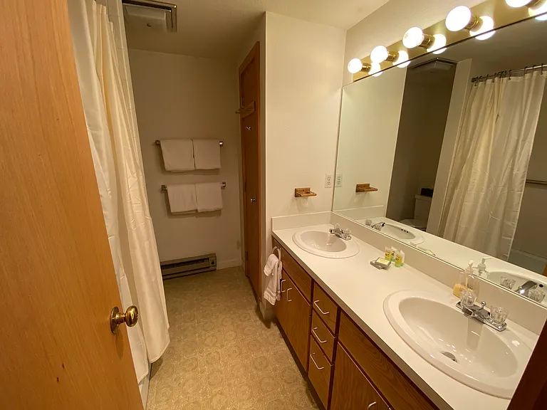 4552 Meadow Dr #4 — Photo 18