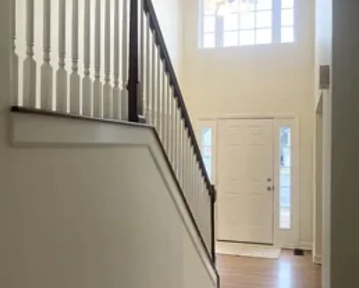 983 Acadia Ct — Photo 3