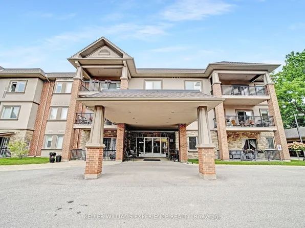 19 B Yonge St N #103, Springwater, ON L0L 1P0