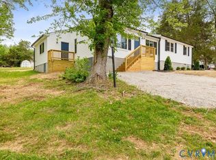 2244 Lakeview Dr, Powhatan, VA 23139