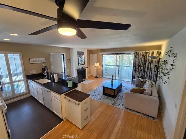 2867 S Fairview St Unit F, Santa Ana, CA 92704