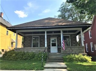557 Enterprise St, Elgin, IL 60120