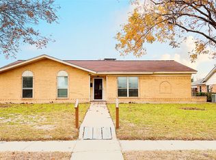 1521 Warwick St, Garland, TX 75044