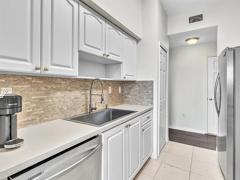 7085 Nova Dr #321 — Photo 12