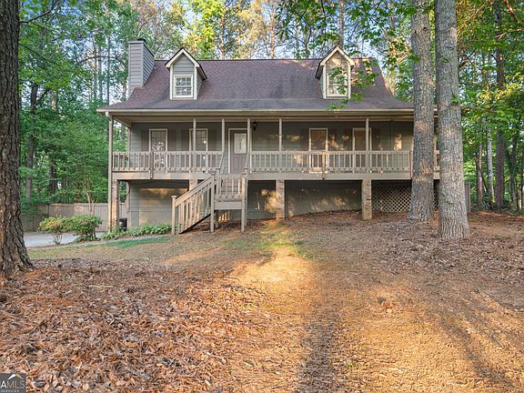 4th image of 77 Alma Dr