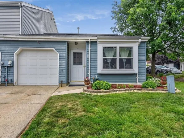 56 Thorn Ln, Matawan, NJ 07747