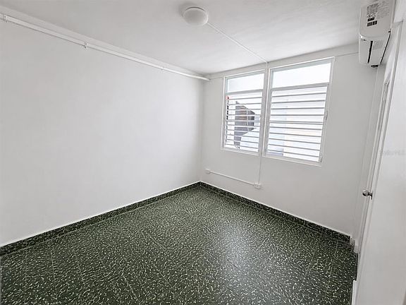 4th image of 2844 Roosevelt #302