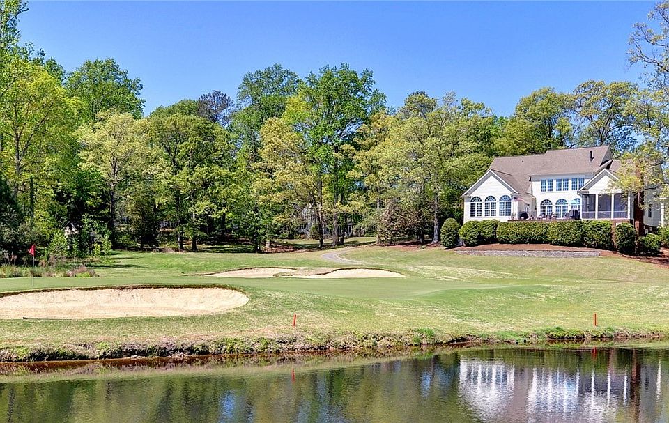 1st image of 115 Saint Andrews Dr