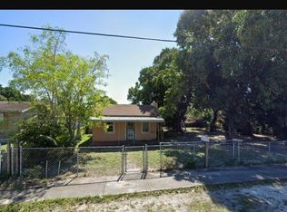 2360 NW 88th St, Miami, FL 33147