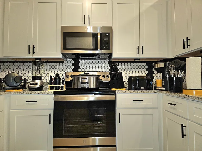 7544 Magnolia Vlg #101 — Photo 35