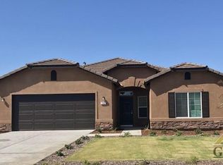 7805 Rhine Dr, Bakersfield, CA 93313