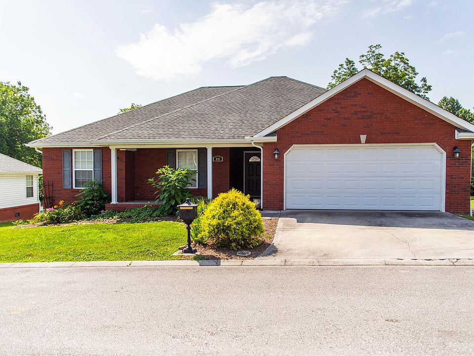 1st image of 816 Colonial Estates Way