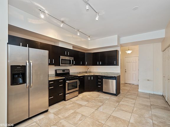 5th image of 2801 W Ardmore Ave APT 1B