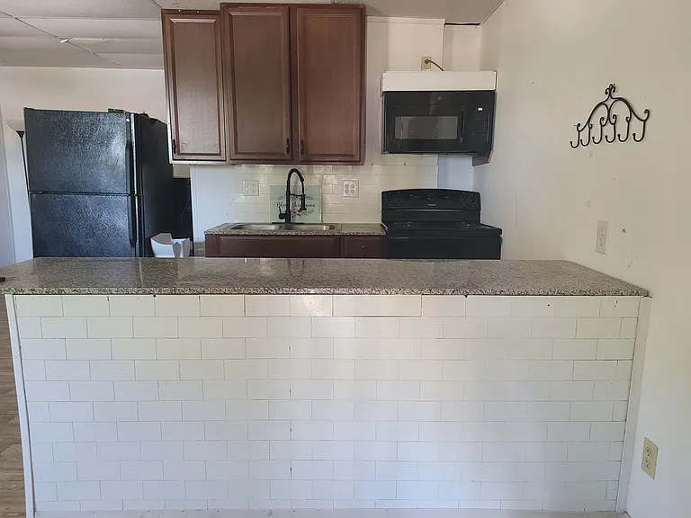 945 Business Highway 78 #A — Photo 2