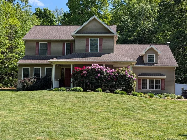 407 Clouser Hollow Rd, New Bloomfield, PA 17068
