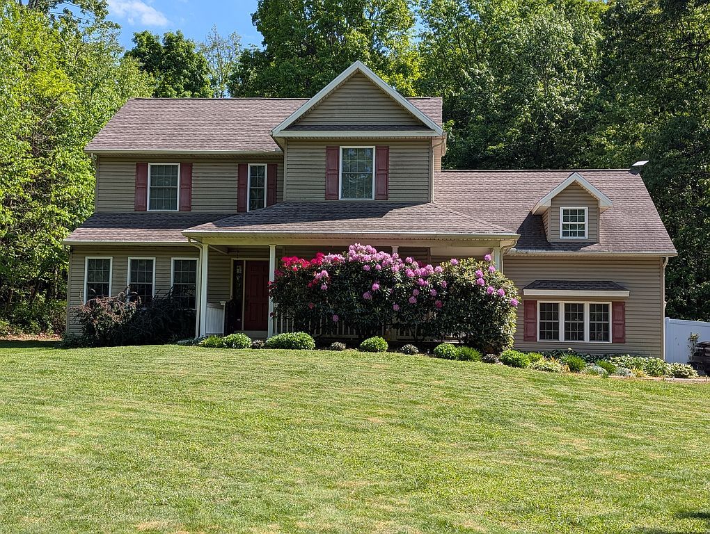 407 Clouser Hollow Rd - Property Image