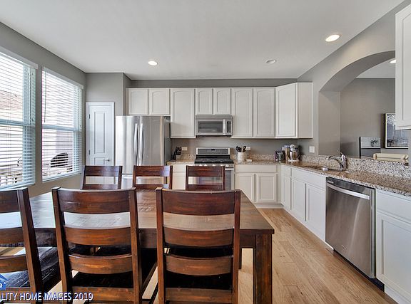 5th image of 3185 Coral Ln