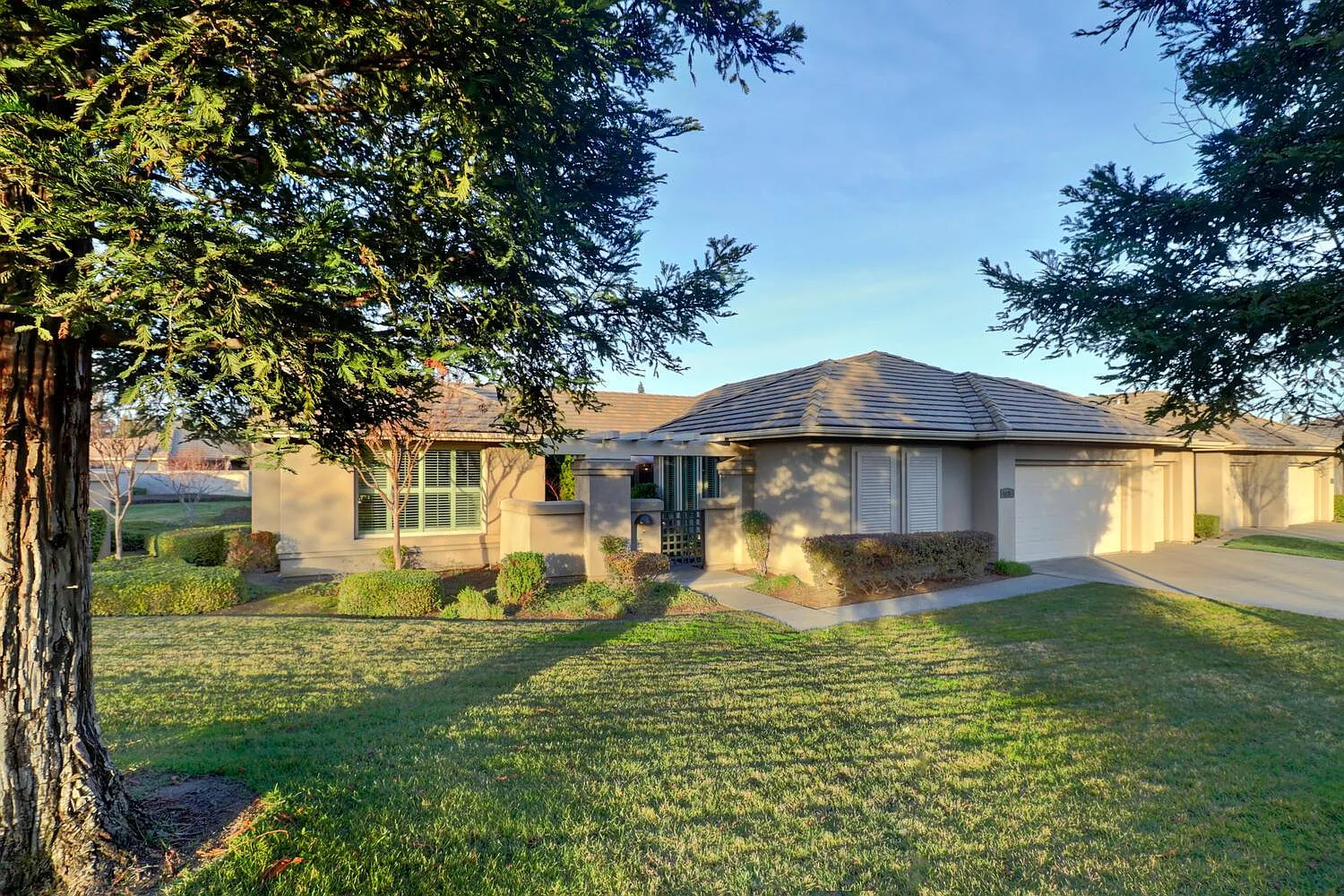 4935 Golf Course Cir photo 1