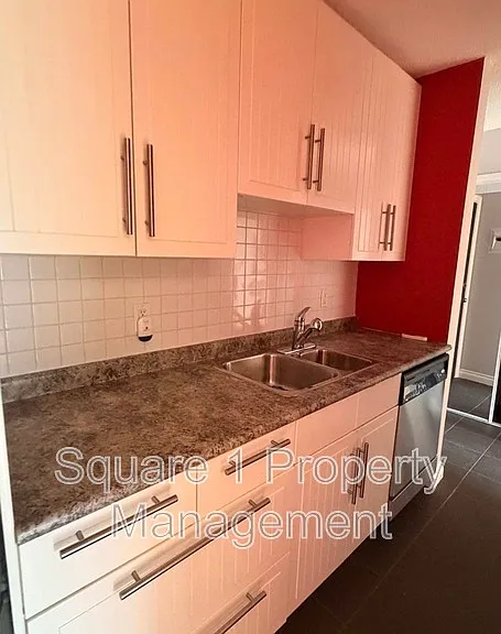 10255 117th St NW #19 — Photo 2