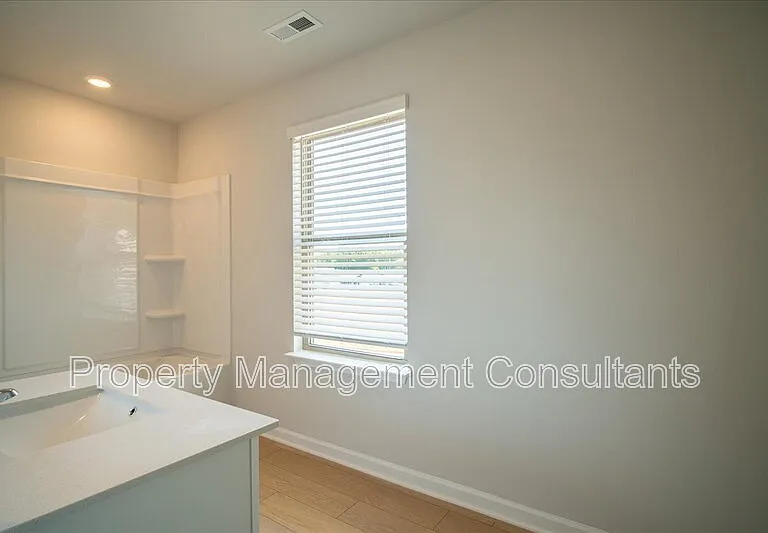 22857 Dashwood Ln — Photo 17