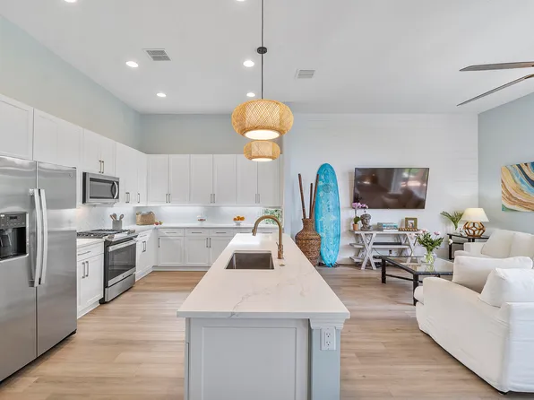 112 NW Madison Court, Port St Lucie, FL 34986