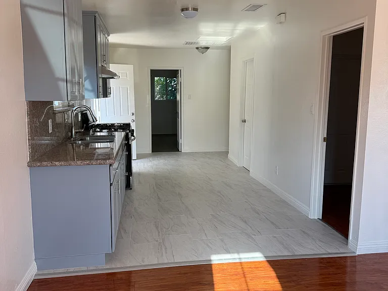 S Electric Ave — Photo 3