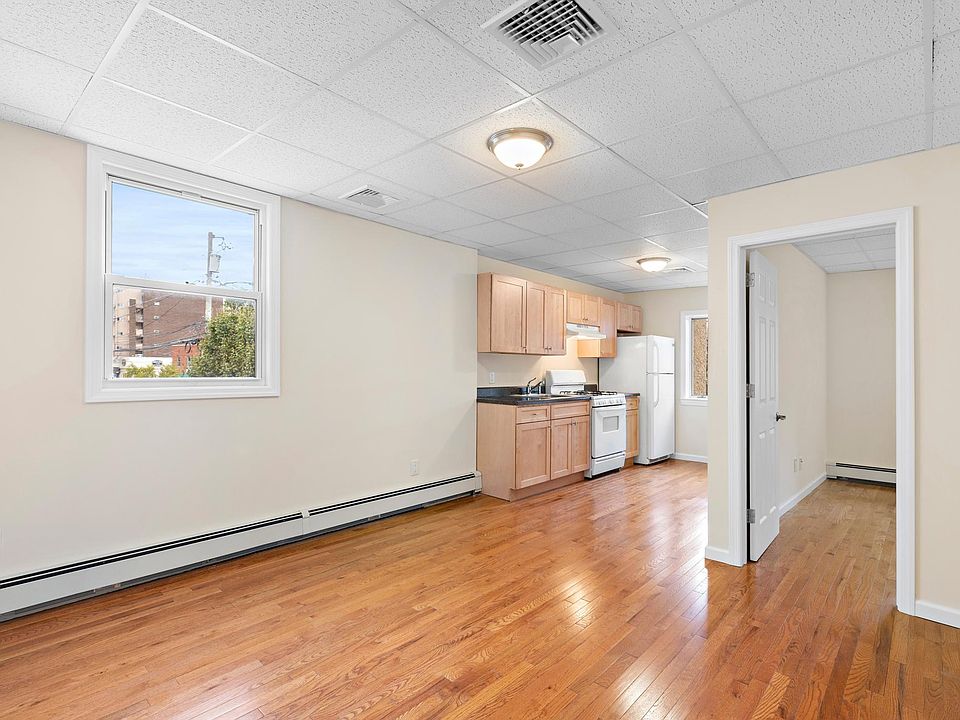 558 Anderson Ave Cliffside Park NJ Zillow