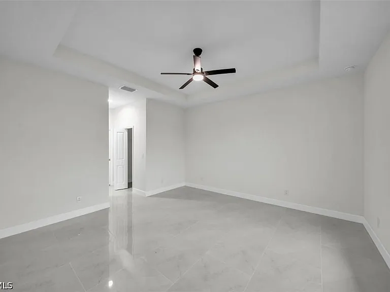 16229 Cape Horn Blvd — Photo 9
