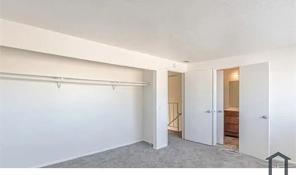 3 bed, 1113 sqft, $2,040 — Photo 4
