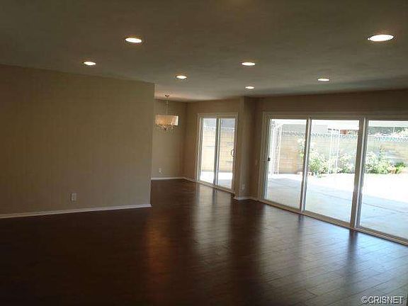 4th image of 23609 Balmoral Ln