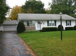 669 Read St, Attleboro, MA 02703