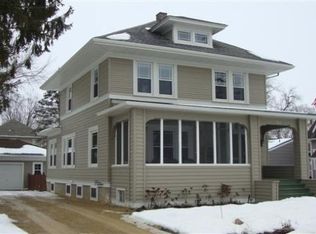 121 E Church St, Belleville, WI 53508