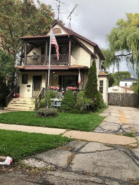 2nd image of 2028 61st St