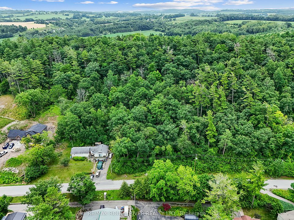 1st image of 28 Bamsey Dr